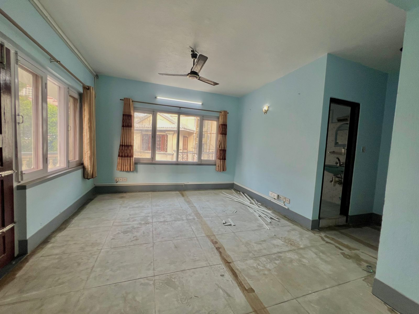 property-image